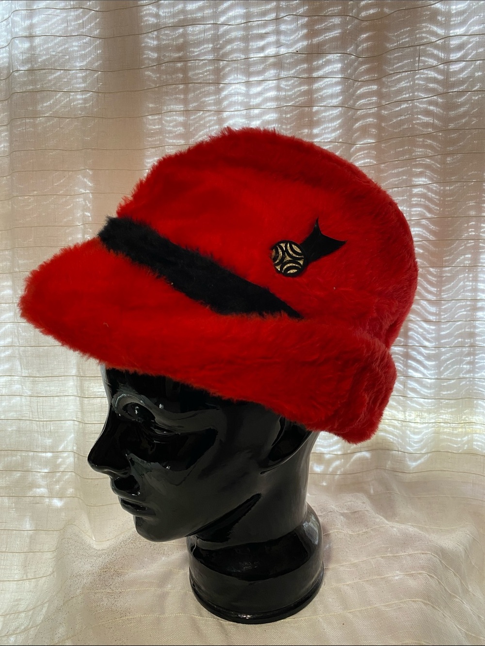 Faux fur jaunty red costume hat